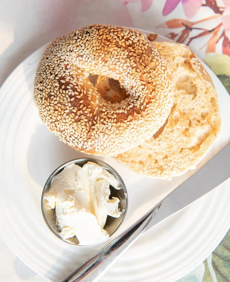 グランド・ベルジュロンヌ Bed & Cafe Petit Papillon Bed & Breakfast エクステリア 写真