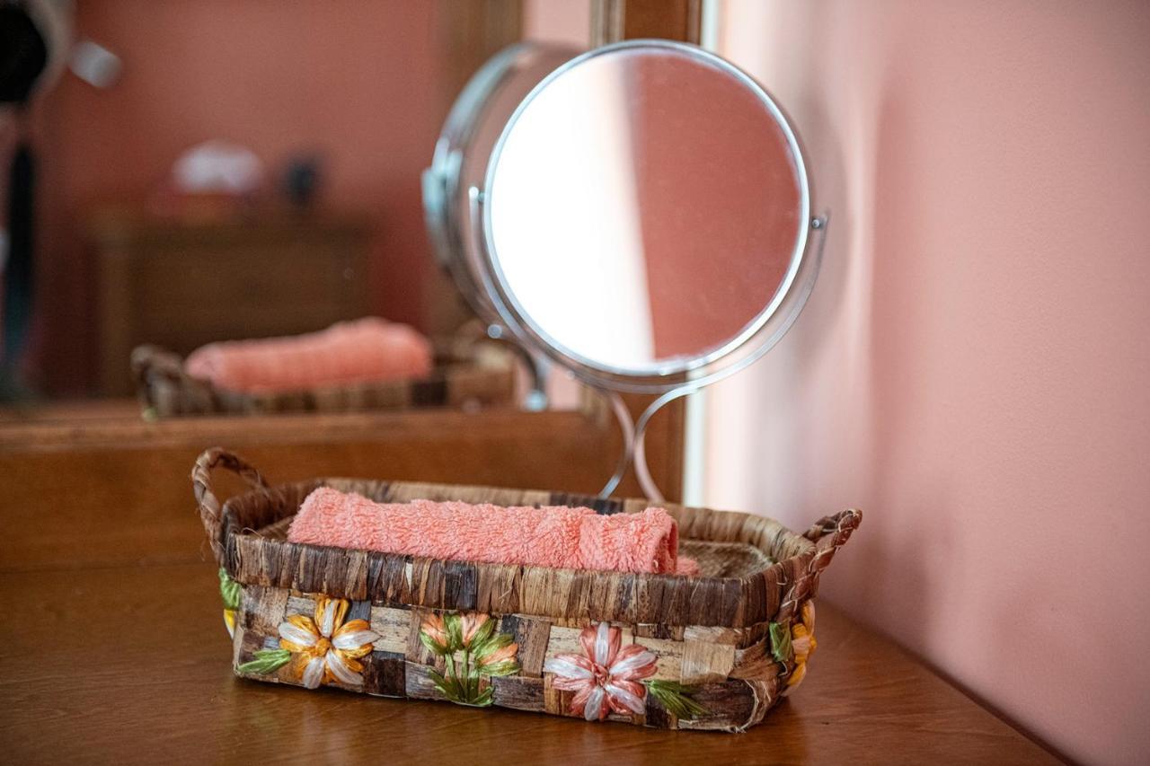 グランド・ベルジュロンヌ Bed & Cafe Petit Papillon Bed & Breakfast エクステリア 写真