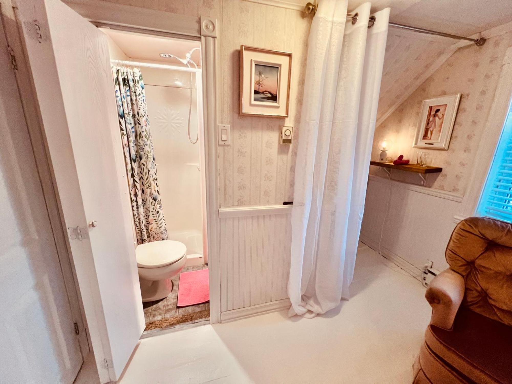 グランド・ベルジュロンヌ Bed & Cafe Petit Papillon Bed & Breakfast 部屋 写真